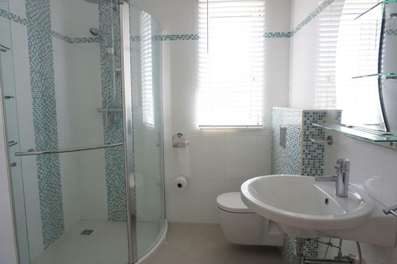 Self Contained Apartment With Private Kitchen Higher Heights, Barbados Christ Church Exterior foto